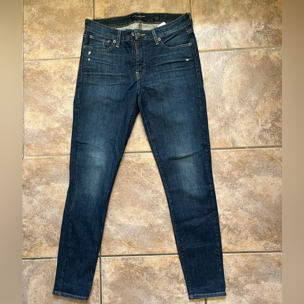 LUCKY BRAND mid-rise skinny jean